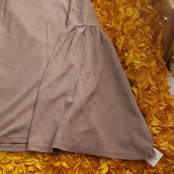 Xhilaration Sleep top - Picture 2 of 5